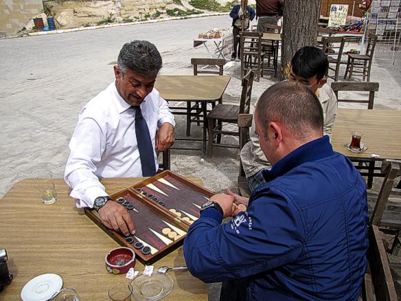 backgammon.jpg